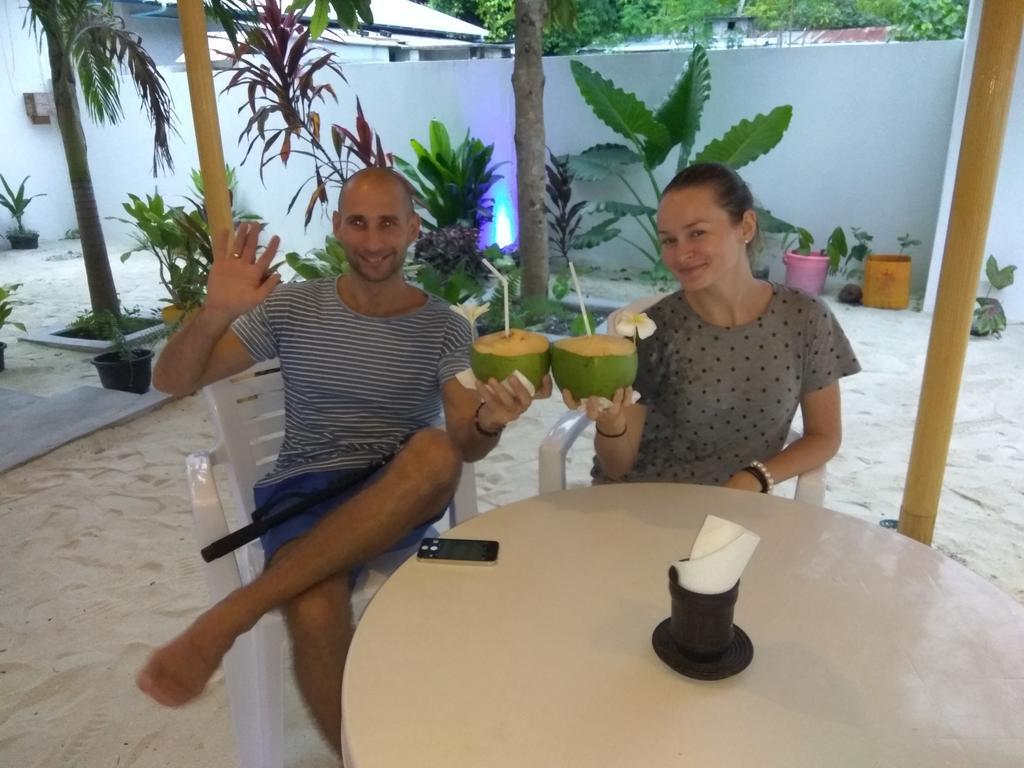 Resten Inn Thoddoo Exteriör bild