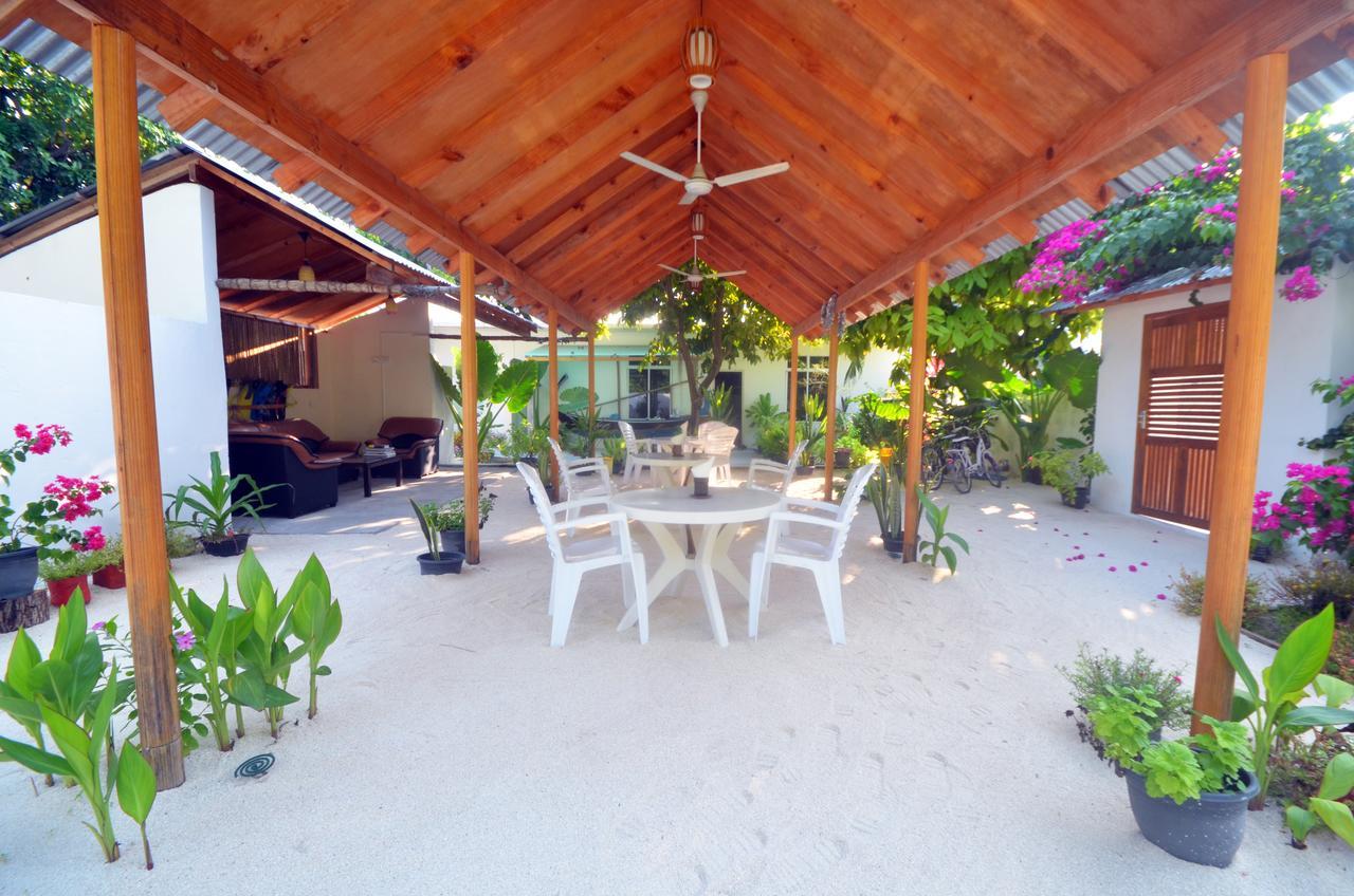 Resten Inn Thoddoo Exteriör bild
